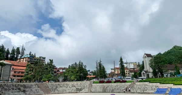 Sa Pa: Nhà hàng, khách sạn đìu hiu, thi nhau giảm giá vẫn "ế chỏng chơ"