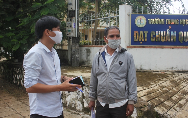 Gia Lai: Quyết tâm của những cán bộ xã lớn tuổi nay mới đi thi tốt nghiệp THPT