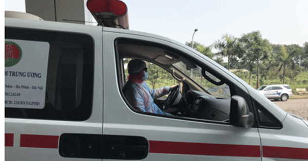 Bệnh nhân số 812 là người giao pizza mắc COVID-19 ở Hà Nội phải thở máy, tiên lượng nặng