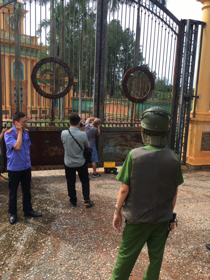 F710A5DE-0D6F-4894-8FE0-5478DBDF1B7D.