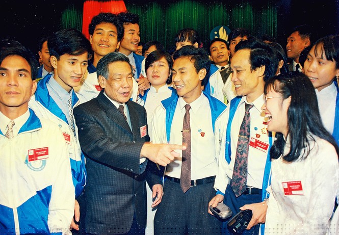 Chuyện với con trai Cụ Lê Khả Phiêu: Vợ con người lính - ảnh 1