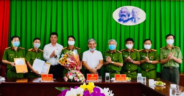 Khen thưởng đột xuất thành tích phá án của Công an TP Vũng Tàu