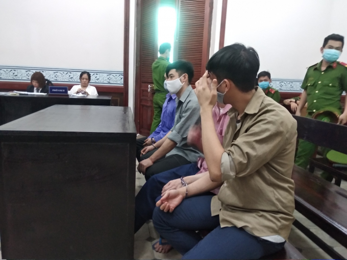 04b688124abab6e4efab