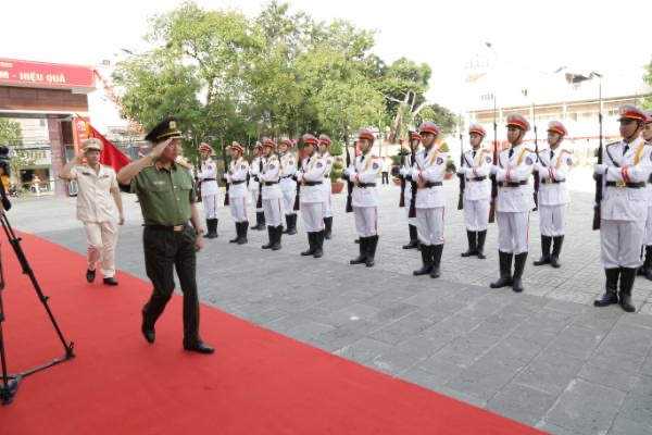 D78CB852-B1D7-4478-997D-B9642F1B6886.