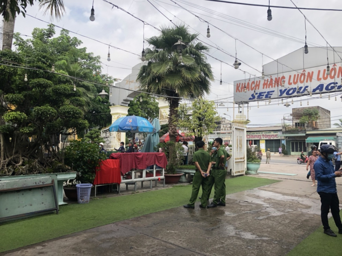 95724F4B-9DB8-4065-A968-A573A050D8E9.