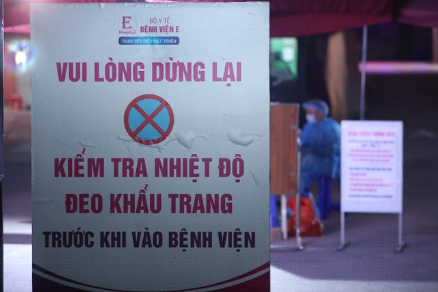Hiện thành phố đã rà soát được 100.178 người trở về từ Đà Nẵng. Tính đến chiều 19/8, lực lượng chức năng thành phố đã lấy được 66.914 mẫu xét nghiệm, 34.954 người đã có kết quả, trong đó ghi nhận 1 trường hợp dương tính (ca bệnh 979).