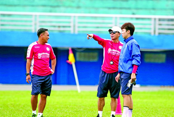 Một buổi tập của CLB TPHCM Ảnh: Hữu Phạm