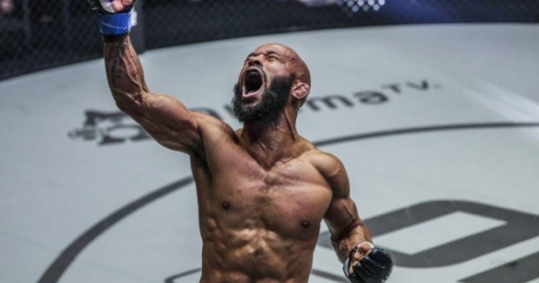 Võ sĩ Demetrious Johnson - Sự nghiệp hiển vinh, gia đình hạnh phúc