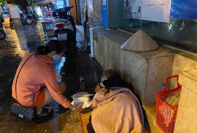 Dự án tìm đến những người khó khăn, yếu thế, đang phải chịu ảnh hưởng nặng nề của dịch bệnh COVID-19.