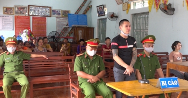 Hà Giang: Bịt miệng, đe dọa cướp điện thoại lĩnh án 4 năm tù