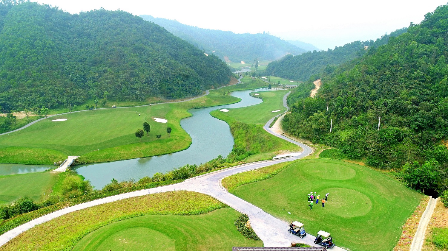 Sân golf Geleximco Hilltop Valley Golf Club