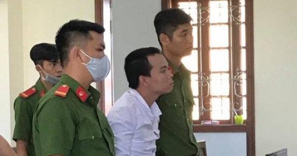 Nổi cơn cuồng loạn, "yêu râu ranh" kề dao vào cổ cháu bé 10 tuổi để cưỡng hiếp