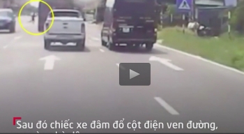 Clip: Kinh hoàng cảnh xe Limousine "húc" trực diện người đàn ông sang đường kiểu "thách thức tử thần"