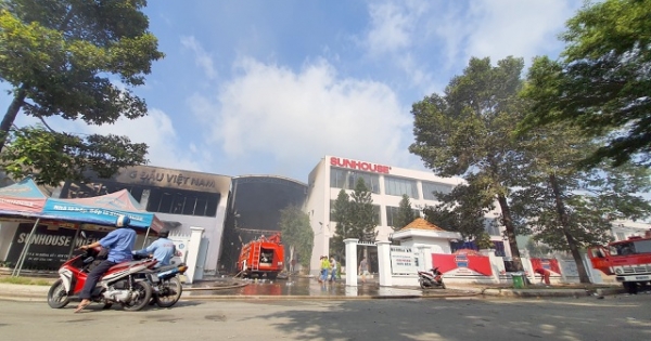 Hiện trường vụ cháy kho hàng gia dụng rộng hơn 7.000m2