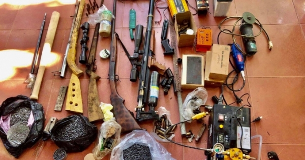 Siết chặt vòng vây bắt đối tượng vừa bán ma túy lại chế “hàng nóng”