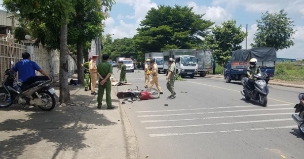 Lái xe tốc độ cao tông vào trụ điện, 1 người đàn ông tử vong