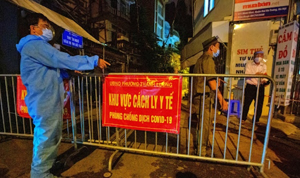phong tỏa tạm thời khu vực ngõ 651 Minh Khai và một số điểm lân cận để thiết lập khu vực cách ly y tế