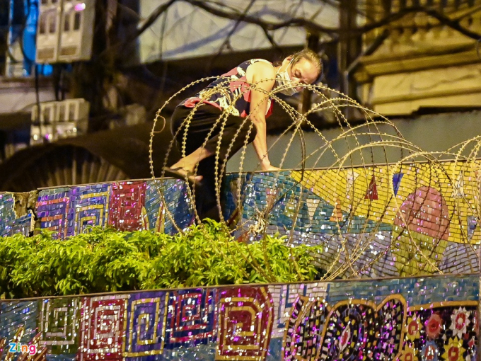 treoraotrongphongtoa_3_zing