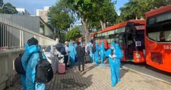 Cán bộ, công nhân viên tỉnh Vĩnh Long đóng góp 2-10 ngày lương giúp đỡ người lao động xa quê