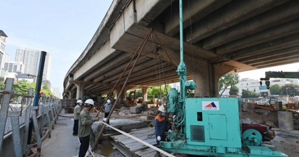 Hà Nội cho phép 30 công trình cấp bách tiếp tục thi công trong thời gian giãn cách