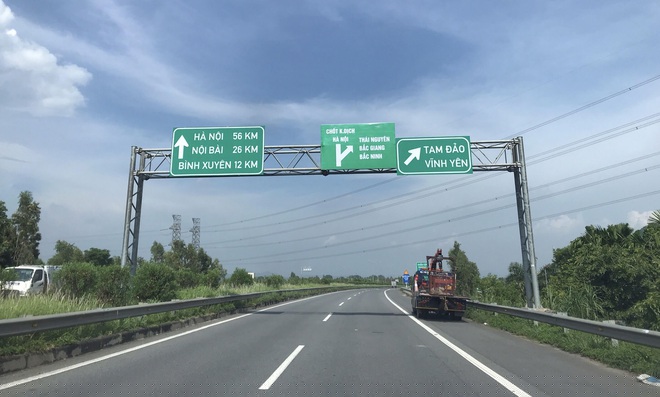 Cao tốc Nội Bài - Lào Cai giảm tới hơn 40% số lượng phương tiện lưu thông do Hà Nội thực hiện giãn cách xã hội.