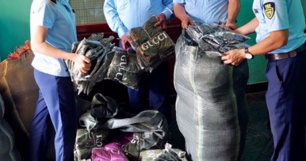 Thừa Thiên Huế: Tạm giữ gần 1.300 sản phẩm có dấu hiệu giả mạo nhãn hiệu Gucci, Chanel…