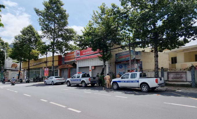 05C17952-9D6F-4B42-A650-094329ED6866