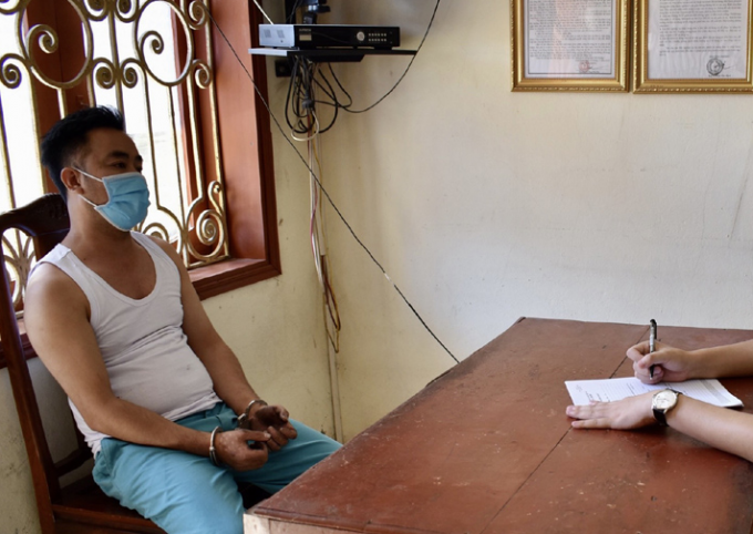 3320C5D8-0B1C-4504-948D-3813B7003B2A