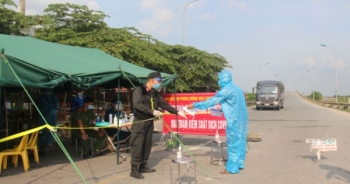 Một công dân dùng phiếu xét nghiệm để trống tên của Bắc Ninh để vượt chốt vào Bắc Giang