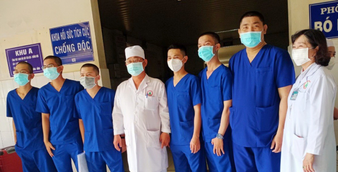 2 BS va dieu duong BV Ca Mau