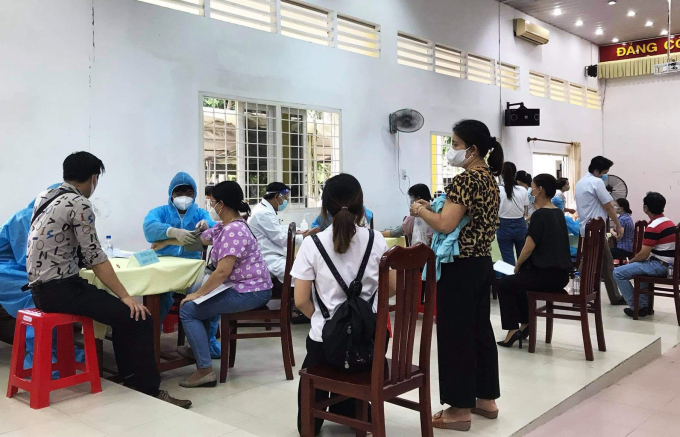 Tiem vac xin o TP Tra Vinh