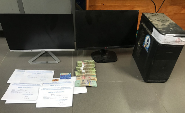 Tang vật CQCA thu giữ tại nhà đối tượng Đào Ngọc Quân. Ảnh:CABG