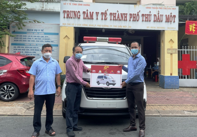 1651_HY_thYng_5F_-_A_Chau