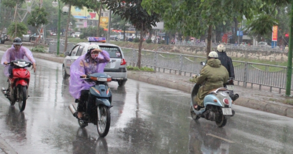 Dự báo thời tiết ngày 13/8: Khu vực Bắc Bộ có mưa rào và giông rải rác