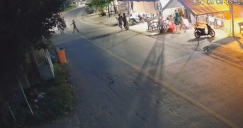 Bạc Liêu: Xin qua chốt không được, 2 anh em chém lực lượng tại chốt kiểm soát dịch