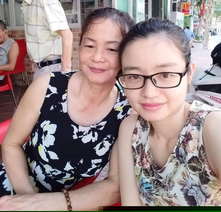 Bệnh viện tuyến cuối điều trị Covid-19: Bác sĩ bật khóc khi mẹ là bệnh nhân