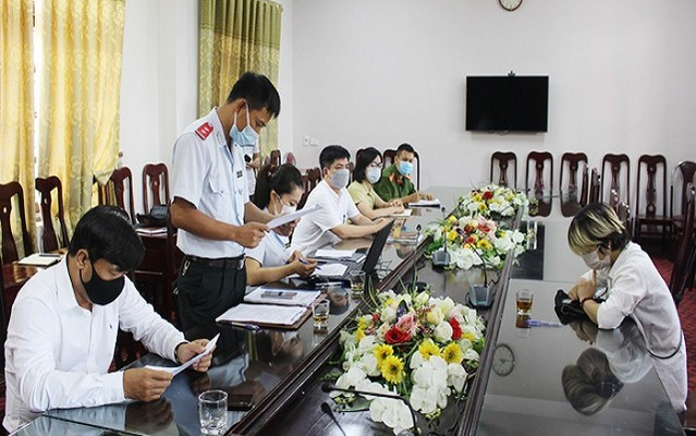 Phú Thọ: Đăng tin sai sự thật về tình hình COVID-19, nữ Facebooker bị phạt 5 triệu đồng