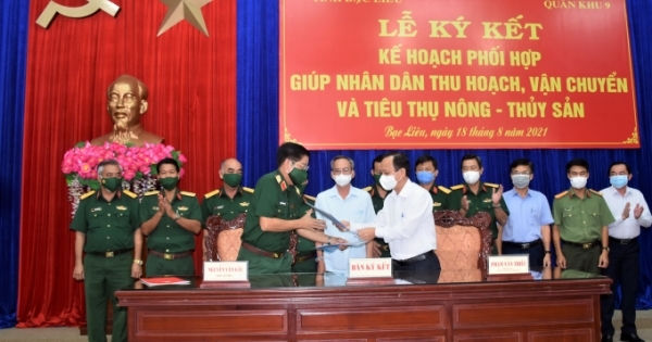 Bộ đội hỗ trợ nông dân Bạc Liêu thu hoạch, tiêu thụ nông - thủy sản