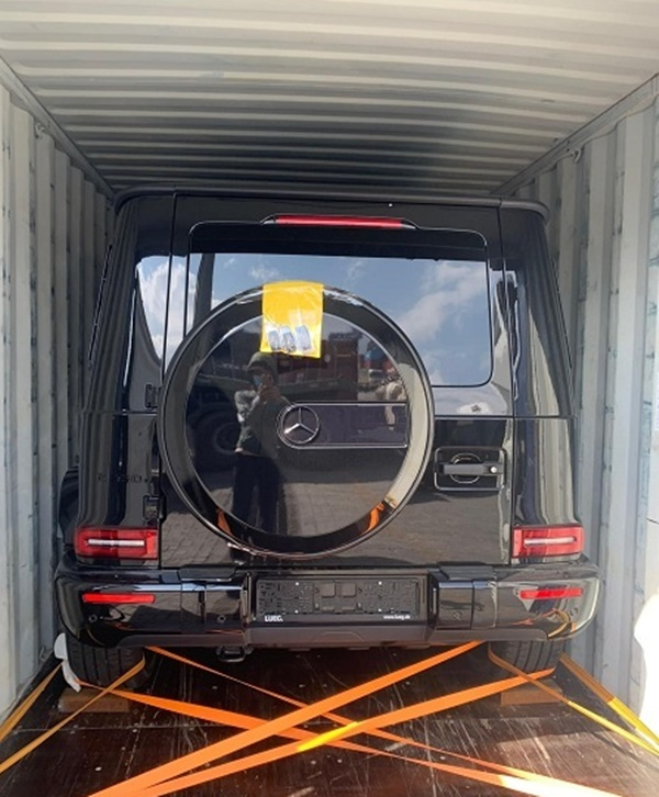 Khui công Mercedes-Benz G 350 D thứ hai Việt NamẢnh: Automobile VN. 