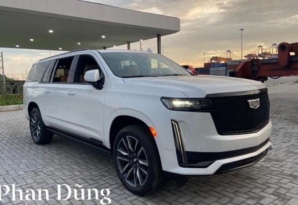 Đại gia Việt đặt hàng Cadillac Escalade ESV Sport độc nhất Việt NamẢnh: Phan Dũng. 
