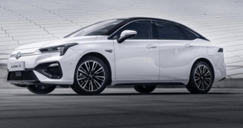 Xe điện Trung Quốc gây bất ngờ khi có tốc độ sạc gần bằng thời gian đổ xăng