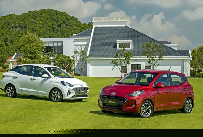 Nhiều &ocirc; t&ocirc; mới ra mắt, tăng trang bị đội gi&aacute; b&aacute;n