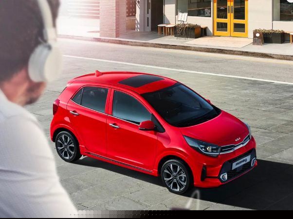 Nhiều &ocirc; t&ocirc; mới ra mắt, tăng trang bị đội gi&aacute; b&aacute;n