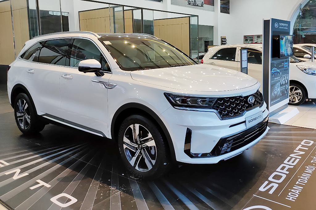 Những xe giảm giá trăm triệu trong mùa dịch tại Việt Nam: Giảm nhiều nhất gần 600 triệu, đa số là SUV và xe sang - Ảnh 5. Những xe giảm giá trăm triệu trong mùa dịch tại Việt Nam: Giảm nhiều nhất gần 600 triệu, đa số là SUV và xe sang - Ảnh 5.