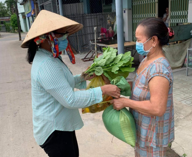 Bình Dương chi gần 540 tỷ đồng cung ứng thực phẩm cho người dân ở 11 phường thực hiện 