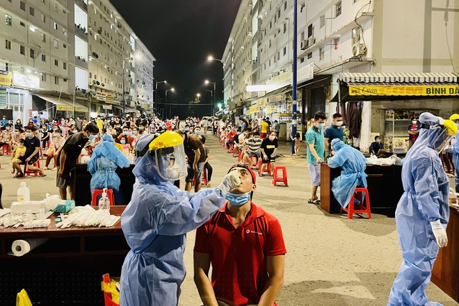 Tỉnh Bình Dương đang tổ chức xét nghiệm diện rộng nên số ca F0 tăng cao, các khu cách ly tập trung đều quá tải dẫn đến không đáp ứng điều kiện của người dân.