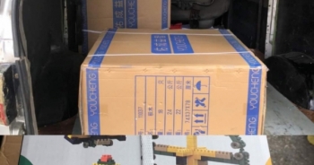 Xử phạt xe "luồng xanh" chở đồ chơi trẻ em không rõ nguồn gốc