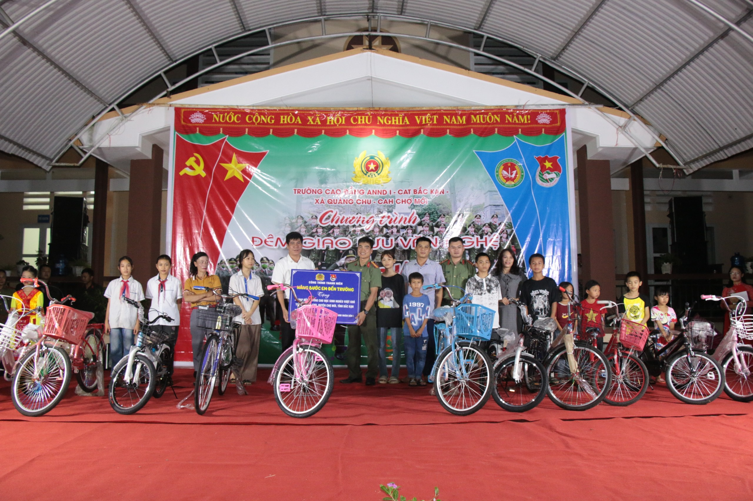 528D6D09-D60F-4C76-B446-3E86DEFC9029.