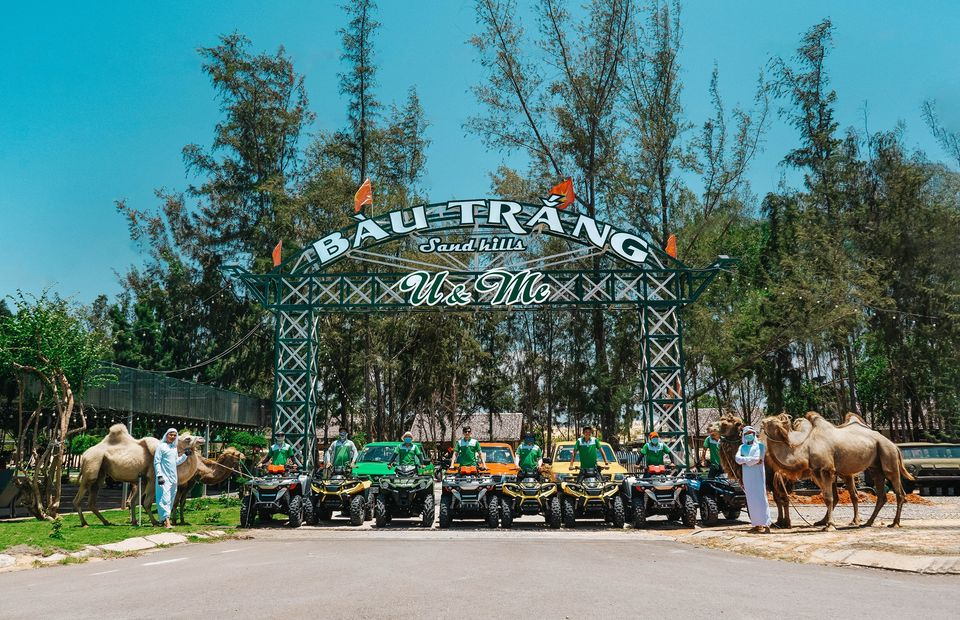 DC27EBBE-A93B-435C-B4EB-563F499C3306.