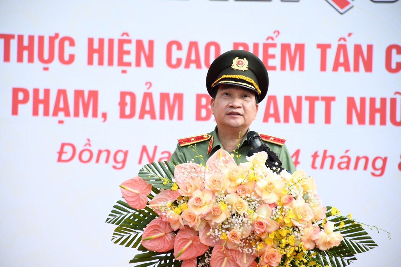 29D8B5C6-D686-47DD-AB72-4A01A5813B59.